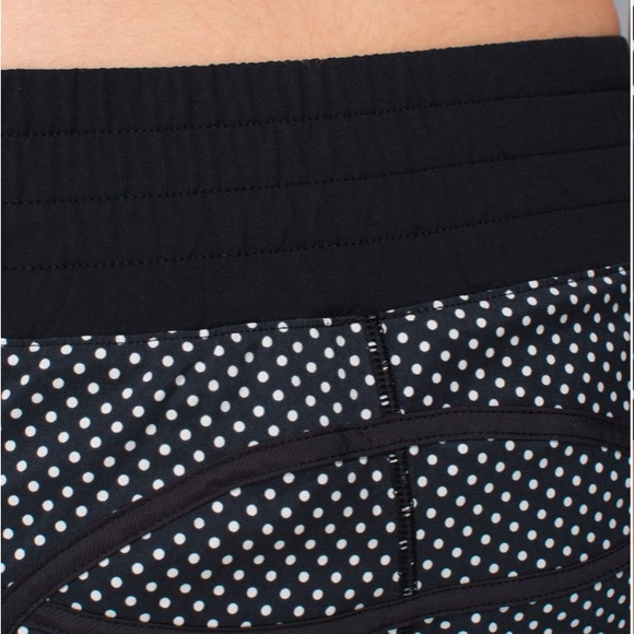 Lululemon Women Sz 6 Tracker Athletic Workout Activewear Elastic Waist Run Short - Picture 6 of 15